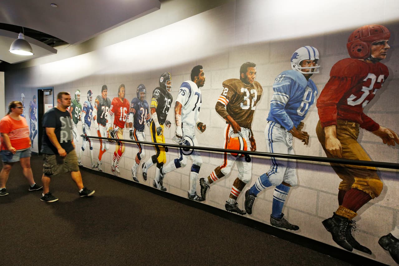 Llegó el día y los fans de la NFL festejan el fin del ayuno: vuelve el deporte de sus amores con el juego del Salón de la Fama el que inicia la pretemporada 2018. Un repaso a las últimas 10 ediciones.