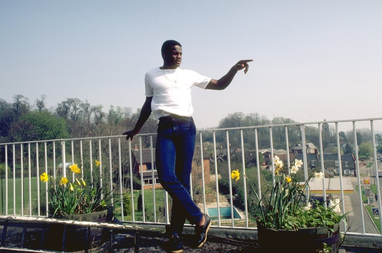 El sueño de triunfar en el fútbol más allá de la orientación sexual no fue posible para Justin Fashanu.