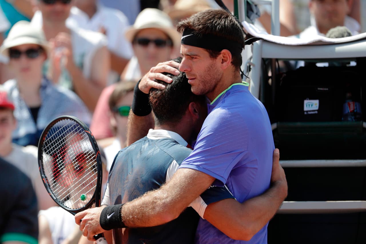Juan Martin del Potro venció y consoló a Nicolás Almagro, quien tuvo que retirarse por lesión