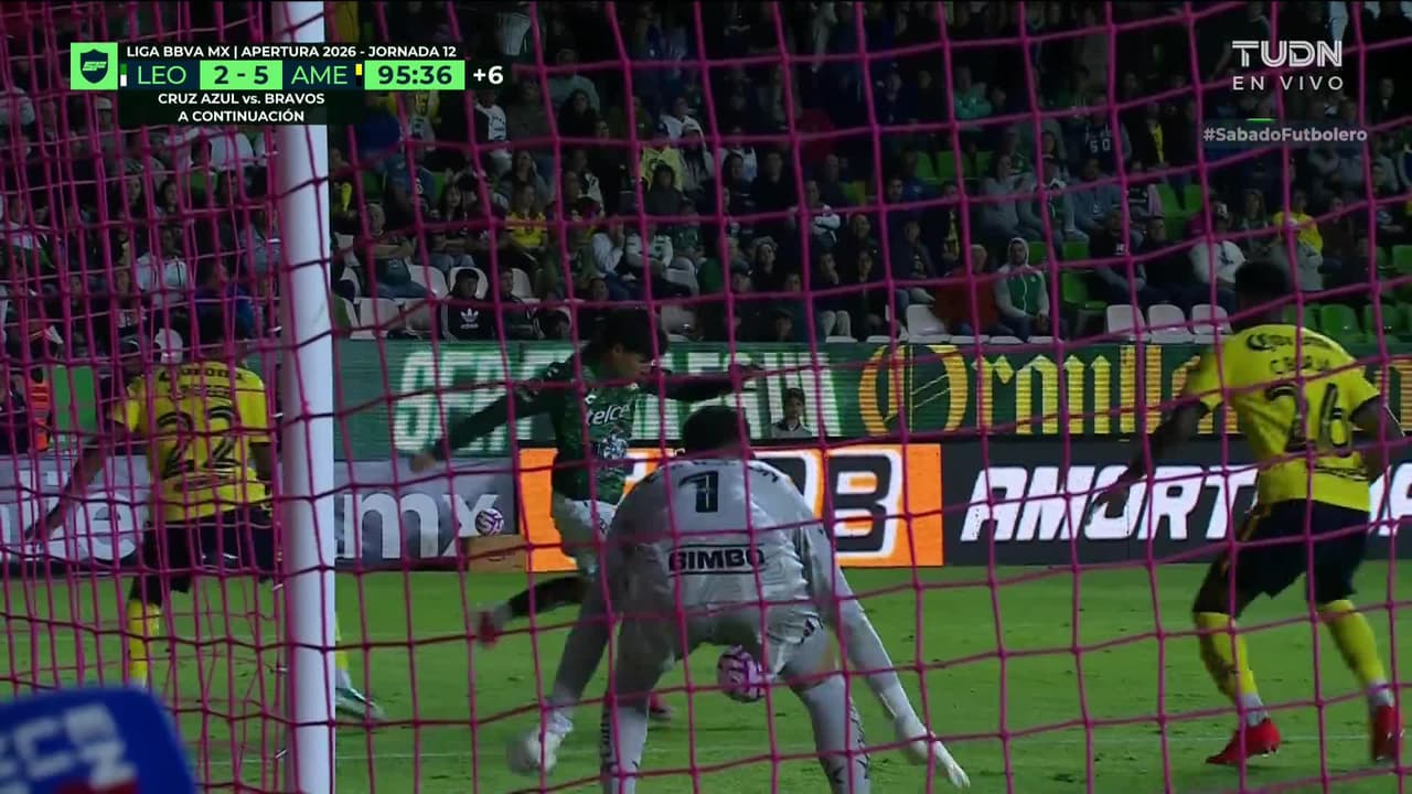 ¡GOL!  anota para León. Ismael Díaz