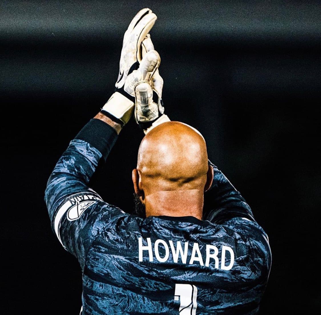 Ningún portero en la historia del futbol de Estados Unidos, tiene tantas apariciones como Howard: 121 participaciones con la selección nacional, 119 titularidades y 62 victorias.