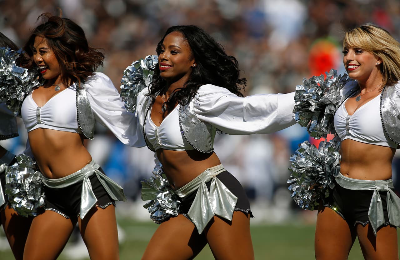 Son hermosas, tienen energía y sus bailes le dan alegría al ambiente en los estadios de la NFL: sin duda, las porristas tienen un papel muy especial para el espectáculo del fútbol americano.