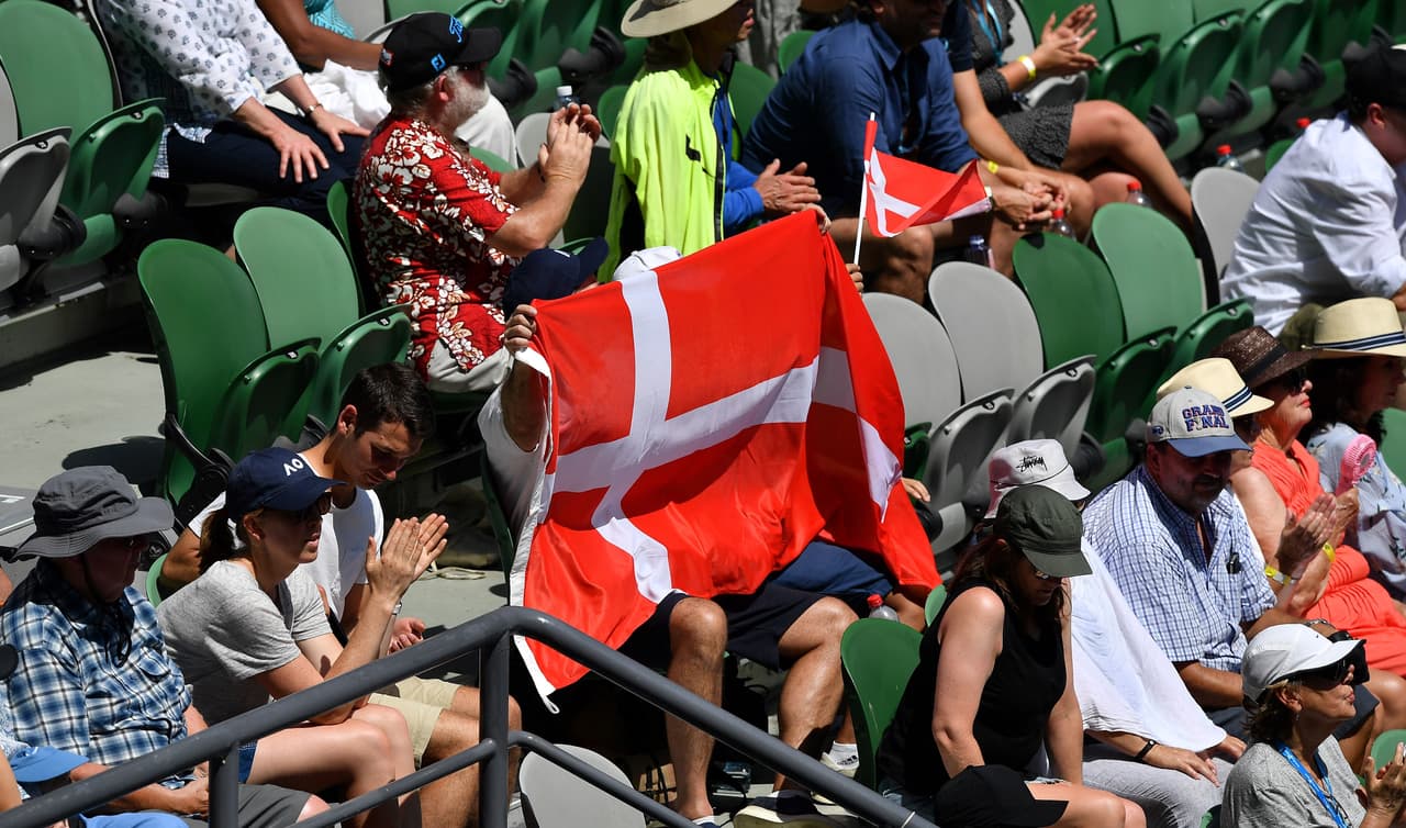 La danesa contó con buena parte del apoyo del público, que ve el regreso de la jugadora a su grandeza en la clasificación.