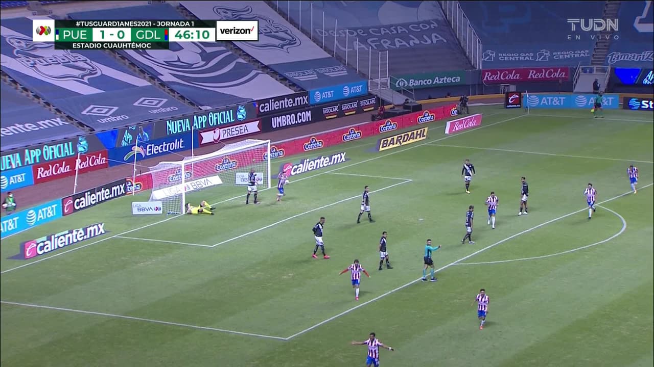 ¡GOL!  anota para Guadalajara. Miguel Ponce