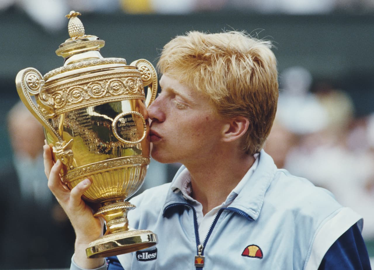 <b>Boris Becker:</b> El extenista alemán ganó Wimbledon con 17 años de edad y es el más joven en la historia en ganar este trofeo. Es uno de los mejores en la historia del deporte blanco.