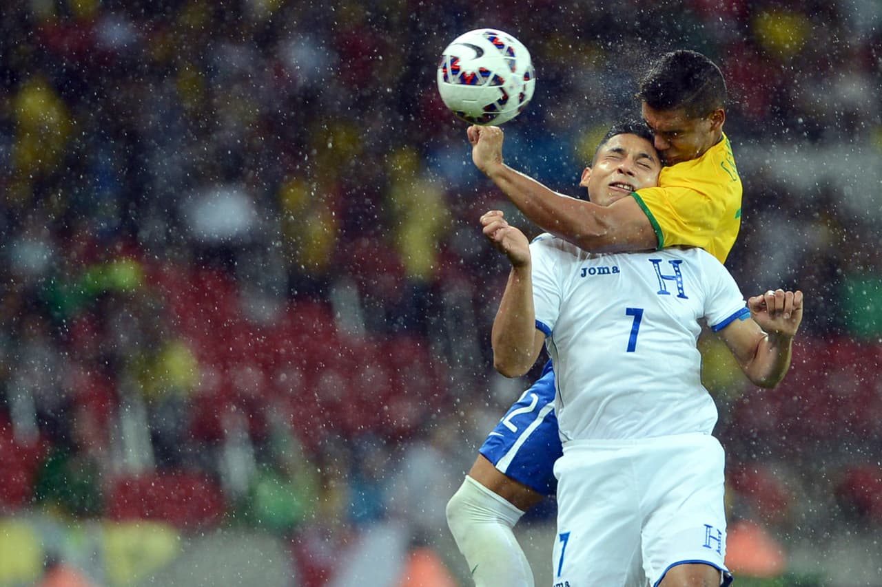 Y una más de las notables ausencias de Honduras en la Copa Oro será la de Emilio Izaguirre.