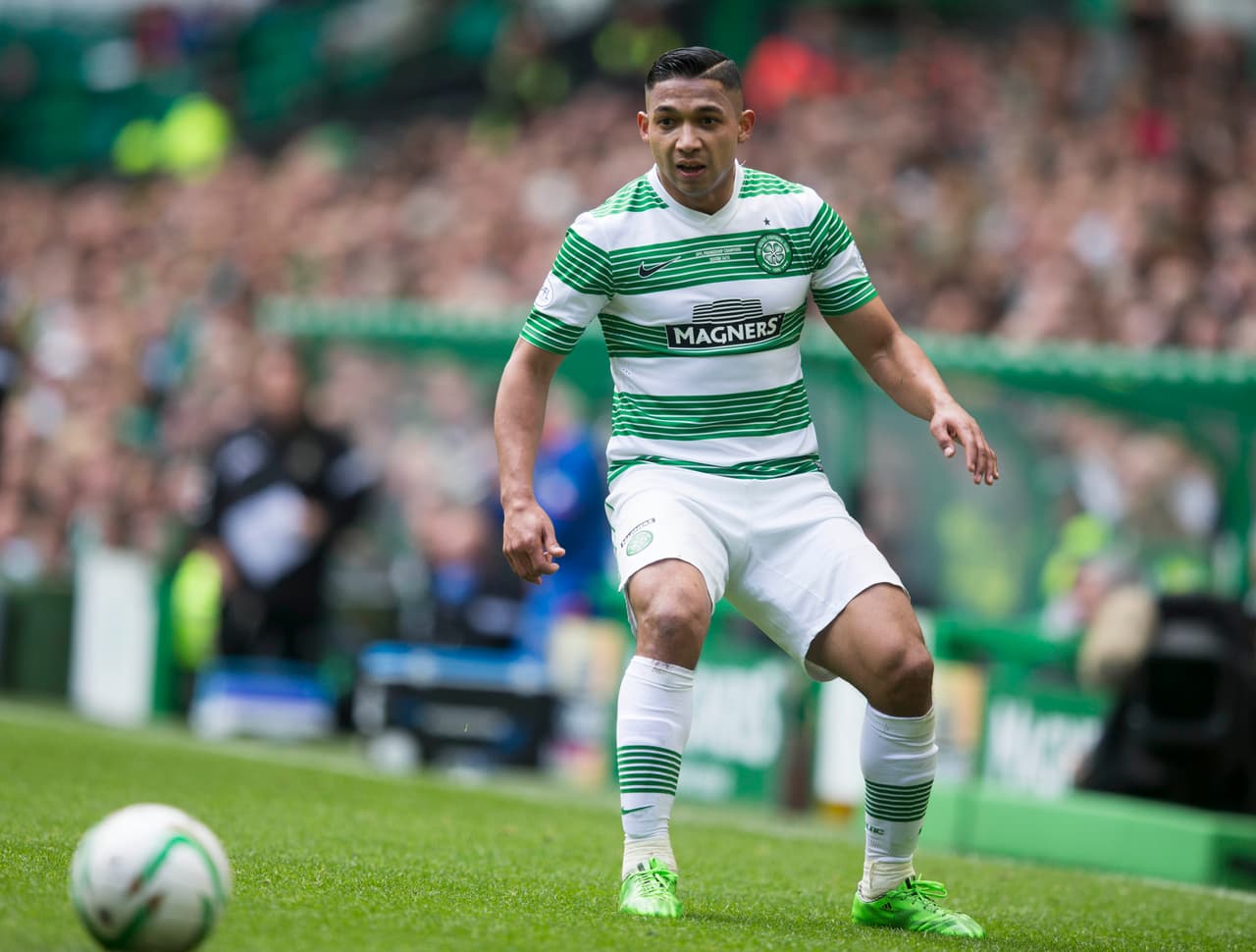 El futbolista del Celtic no ha querido dar versiones al respecto a su ausencia en la Copa Oro pero señala a Jorge Luis Pinto de realizar un acuerda con su club.