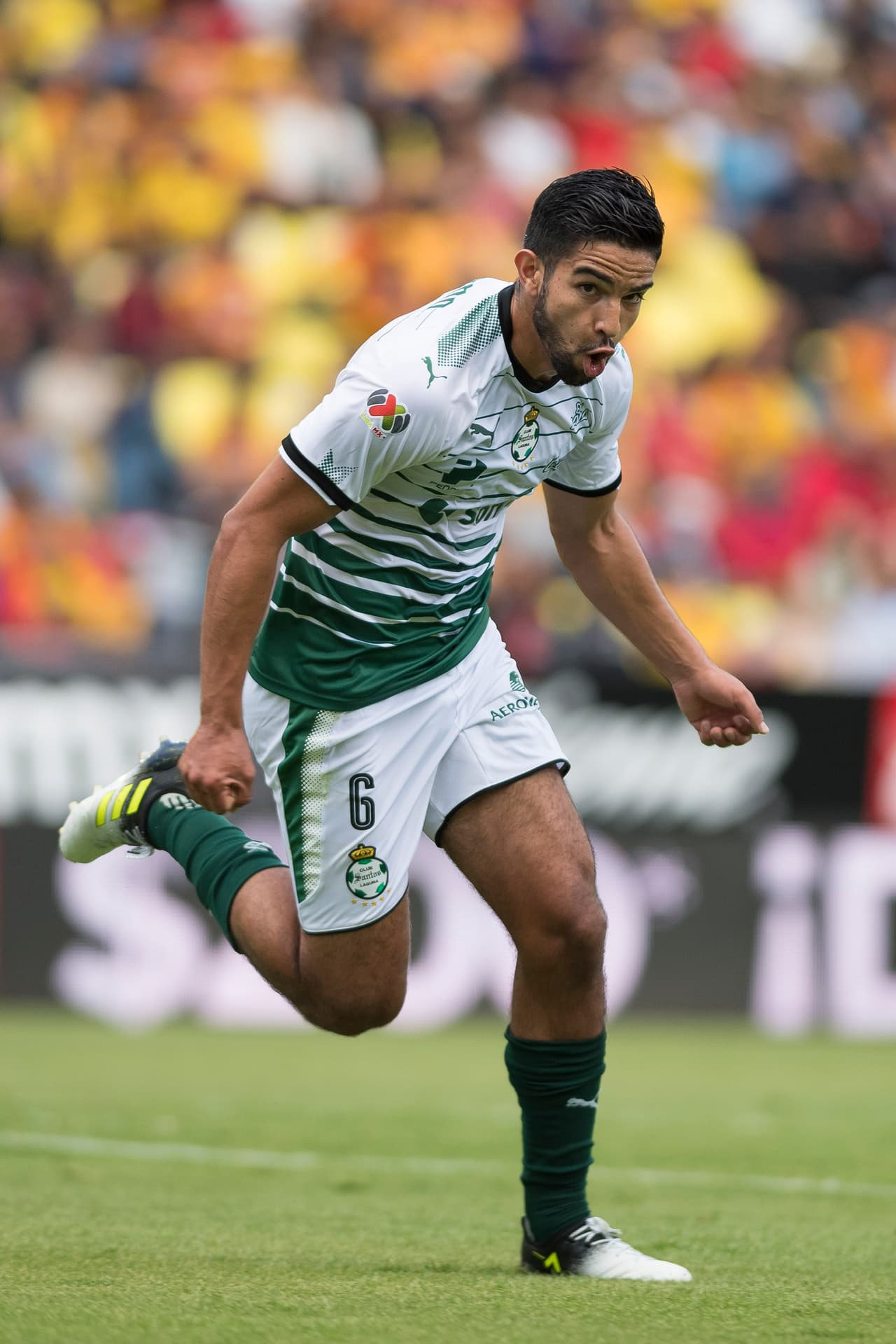 Al minuto 40, Diego de Buen abrió el marcador aprovechando una mala salida del arquero rival.