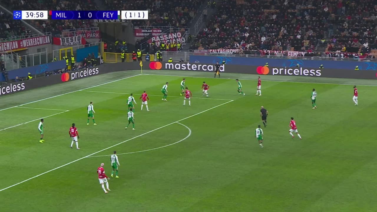 ¡TIRO ATAJADO! disparo por João Félix.