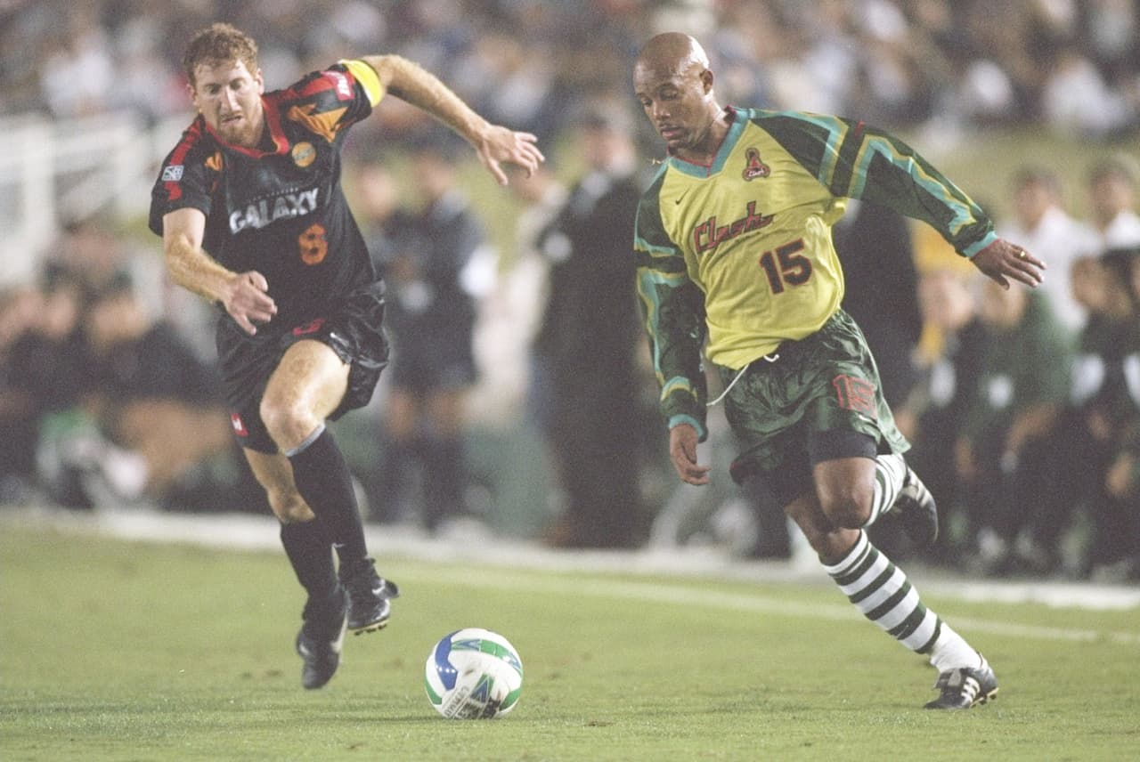 Los uniformes de la MLS han cambiado a través de los años, dejándonos muchos recuerdos. Algunos son gratos, otros espeluznantes y otros inentendibles.