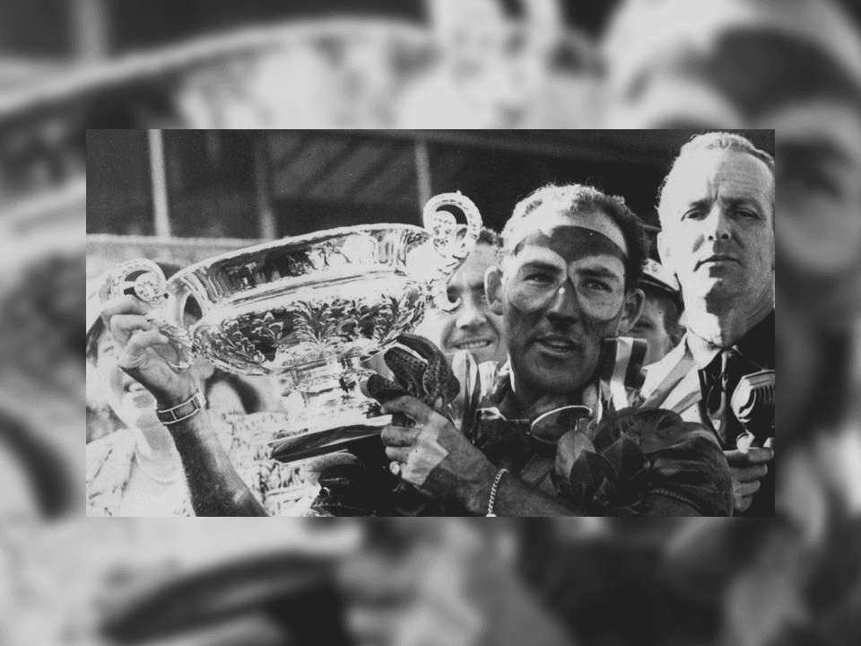 A pesar de nunca haberse adjudicado un título de la Formula 1, el piloto Sir Stilring Moss, fue considerado uno de los mejores que han corrido en dicho certamen. Mantiene un récord de 16 victorias entre los pilotos que nunca se llevaron una F1. Murió a los 90 años.