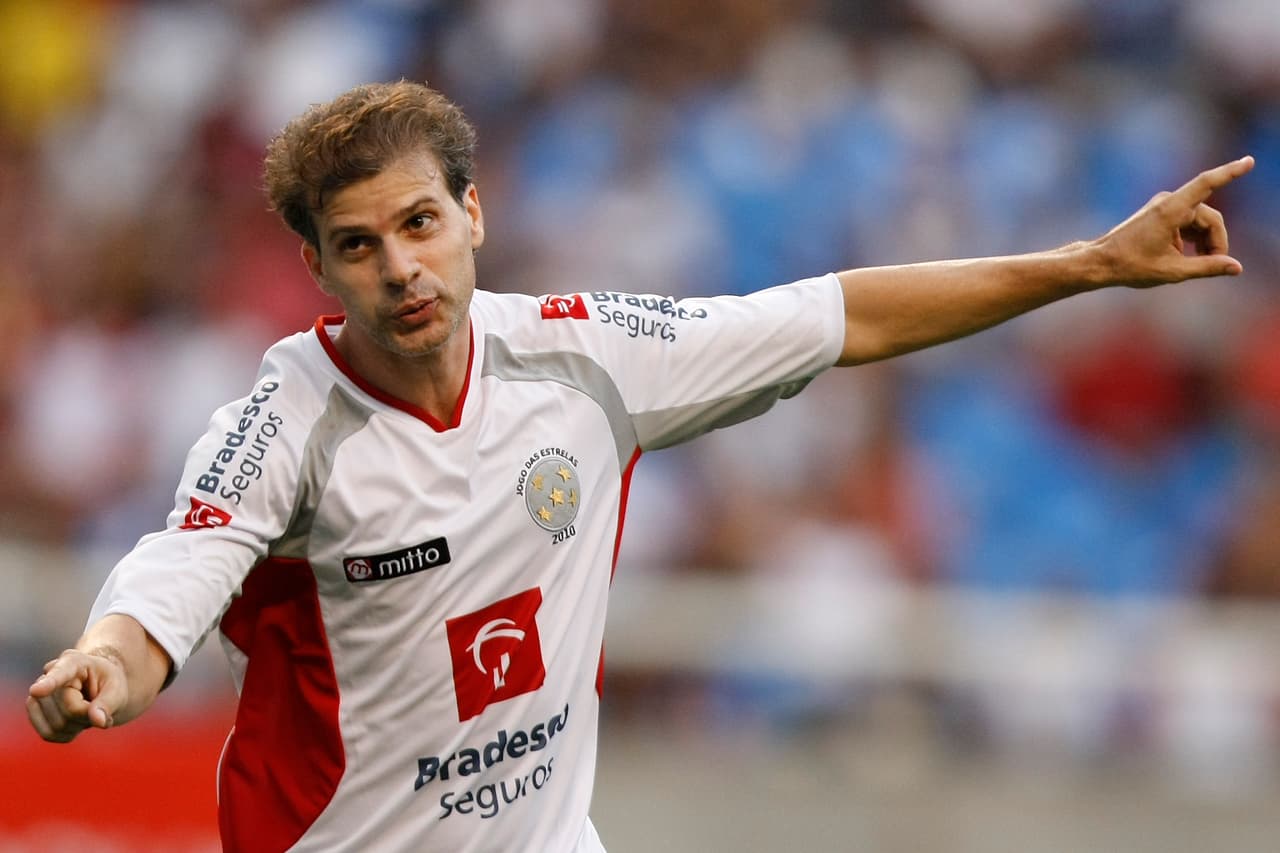 9. Tulio Maravilha (Brasil) - 575 goles