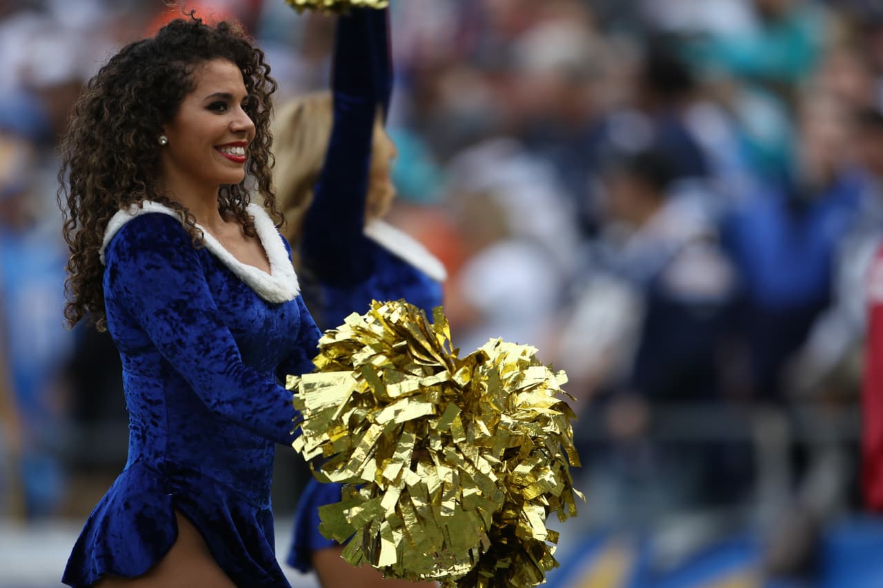 Las porristas de los San Diego Chargers se despidieron con su gran belleza y carisma de la temporada 2015 de la NFL.