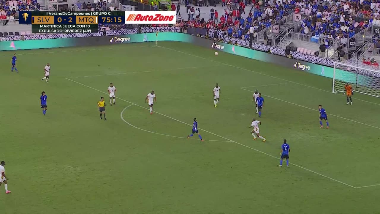 ¡TIRO ATAJADO! disparo por Cristian Gil.