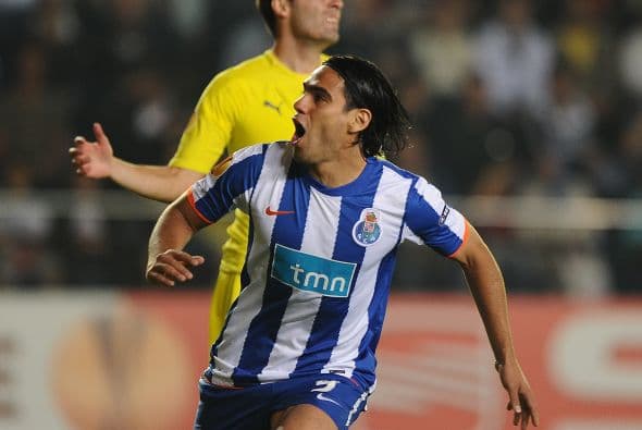 Y por si fuera poco, llegó otro tanto or parte de los visitantes.