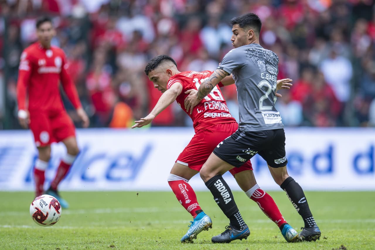 En un partido de volteretas, el Necaxa derrota a domicilio al Toluca 2-3 en un juego entretenido con gol de penal de Mauro Quiroga en el tiempo agregado.