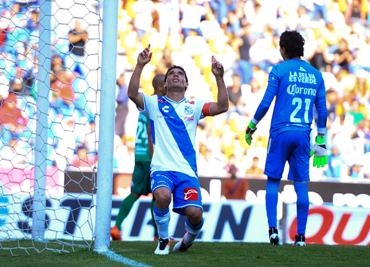 El delantero de Puebla, Matías Alustiza, logró una anotación en el partido ante Chiapas, anticipándose en una jugada a un centro de Acosta, donde también logró dar un pase para gol, sumando 10 puntos en la fecha 15.