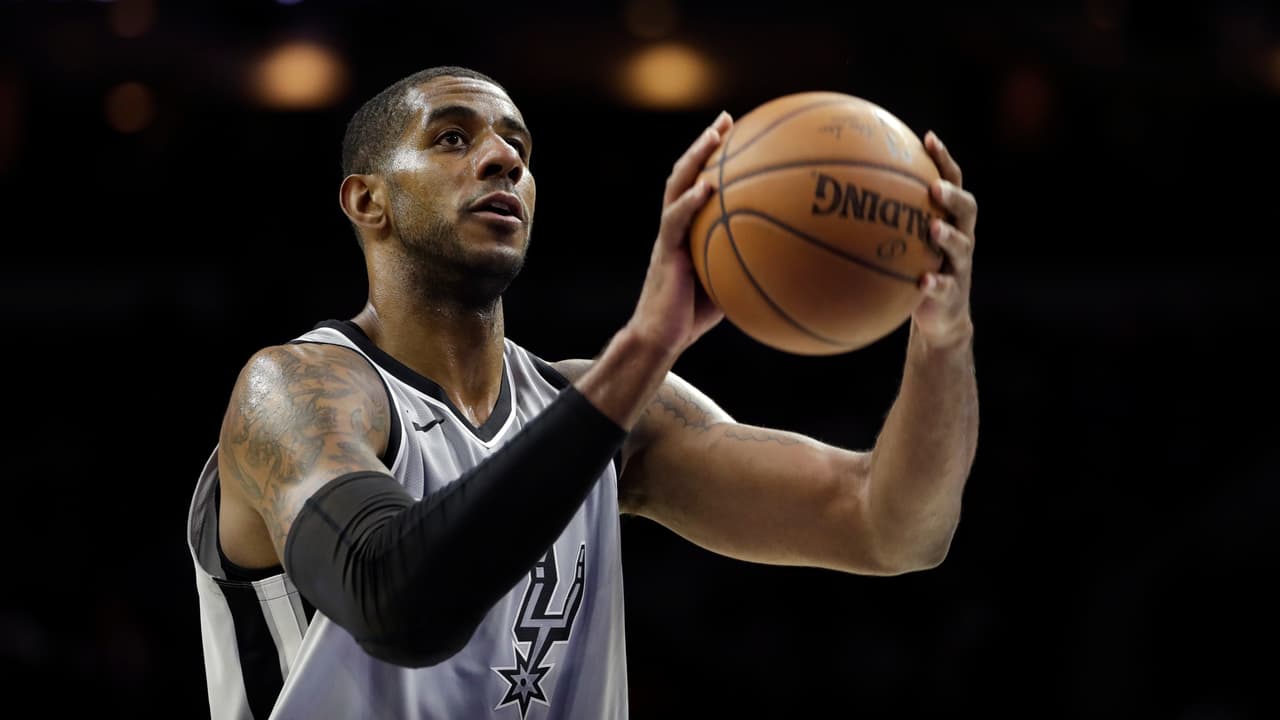 El ala-pívot LaMarcus Aldridge de los San Antonio Spurs.