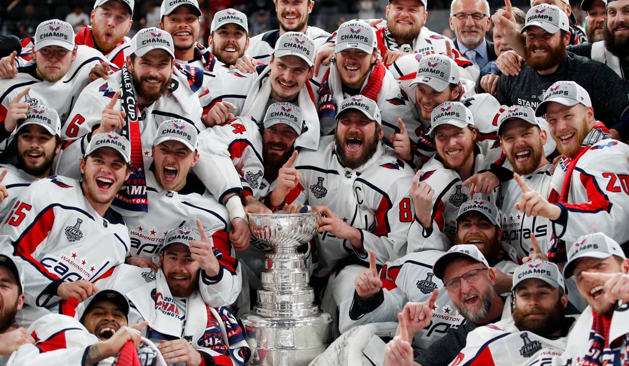 Los Washington Capitals vencieron por 3-4 a los Golden Knights en Las Vegas en el quinto juego de la Stanley Cup de Liga Nacional de Hockey sobre Hielo (NHL), que ganaron 4-1 al mejor de siete.