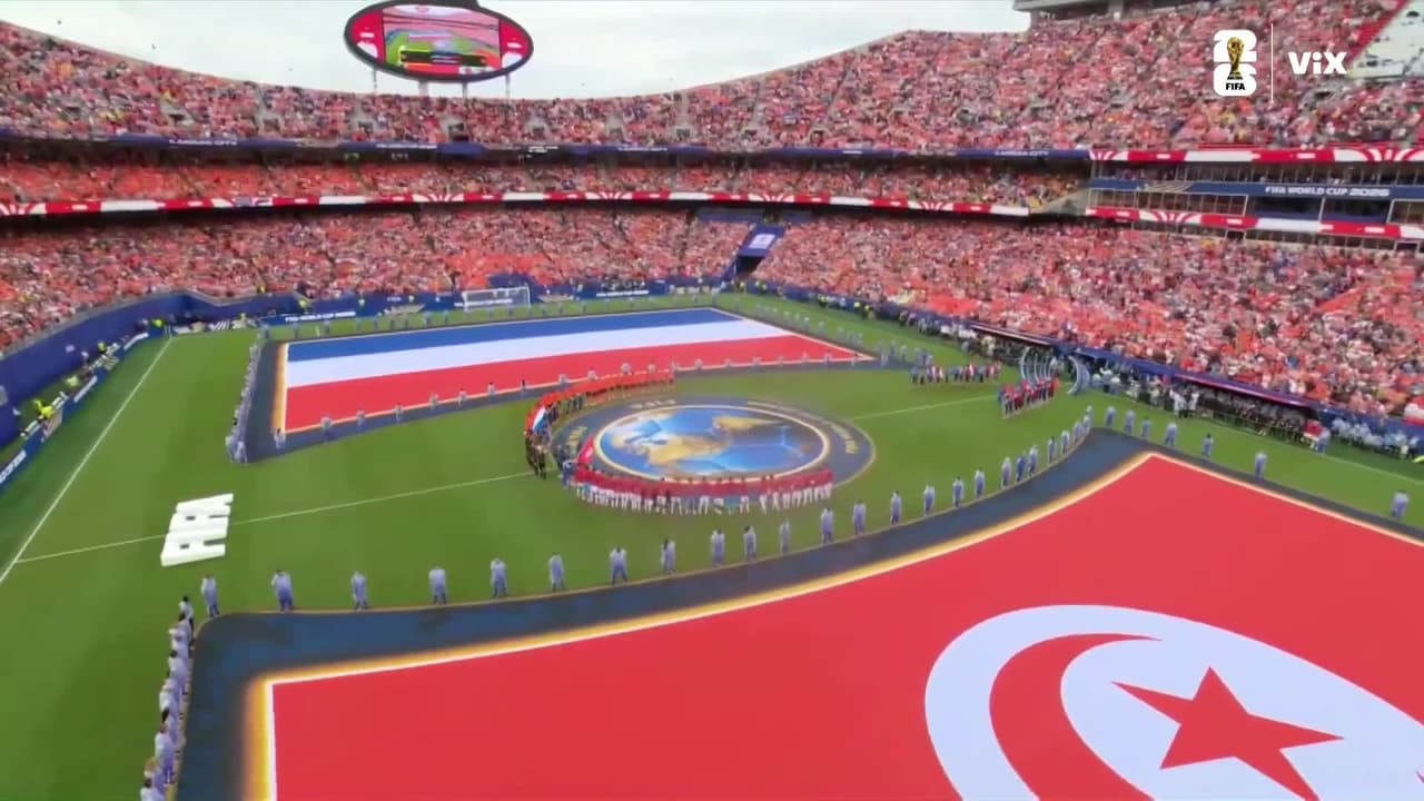 ¡Se entonan los himnos de Países Bajos y Túnez! Ante un lleno estadio de Kansas City