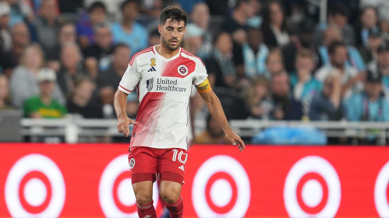 Mediocampista: CARLES GIL (New England Revolution)
