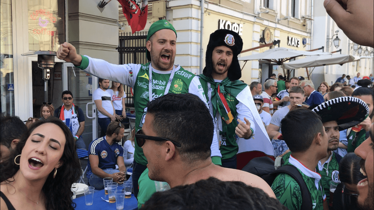 Miles son los fanáticos del Tri los que a estas horas toman las calles rusas.