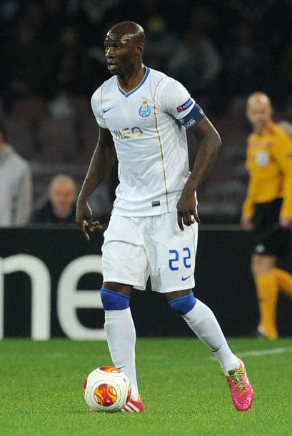 En el Oporto es referente en la zona defensiva, Eliaquim Mangala, es un central que generalmente resuelve las jugadas de peligro con solvencia. Es otro de los candidatos para llegar al Barcelona.