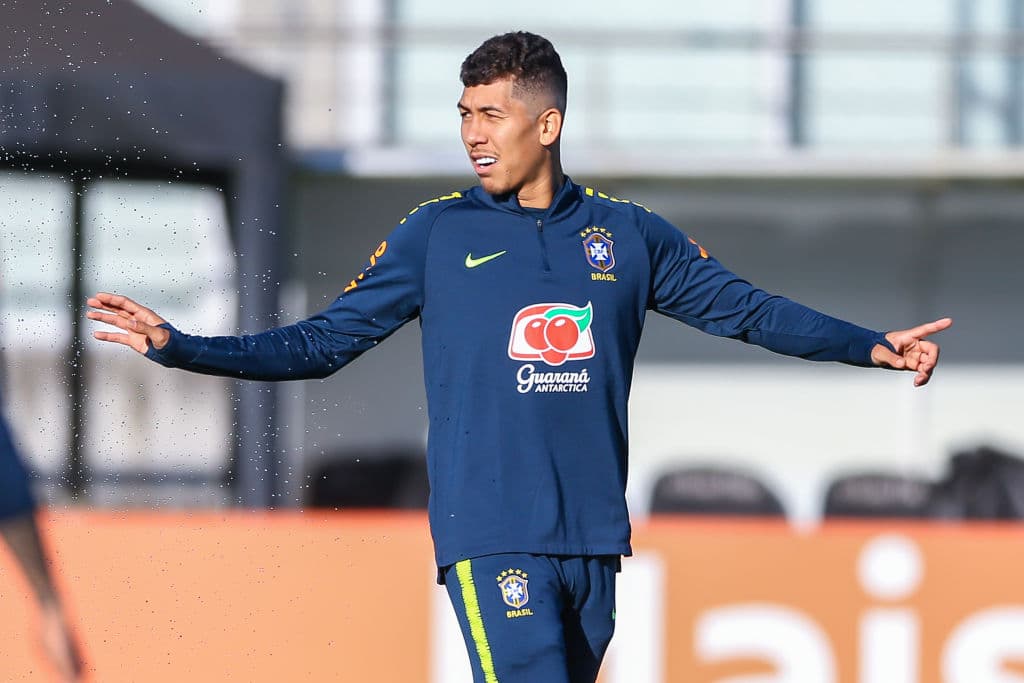 Brasil, además de la obligación como país sede, y todos su blasones, tiene la urgencia de recuperar el prestigio en la contienda continental, luego de que ganaran en 2007 la Copa América por última vez; en 2011 y en 2015, sucumbieron en la etapa de Cuartos de Final, ni más ni menos que, con Paraguay, el rival en turno este jueves. En 2016 la Canarinha ni siquiera pasó de la fase de grupos. Con esto en mente, el equipo plagado de estrellas, dirigido por Tite, cerró con fuerza su práctica final antes de volver a verse las caras con su modesto pero incómodo rival y vecino geográfico.