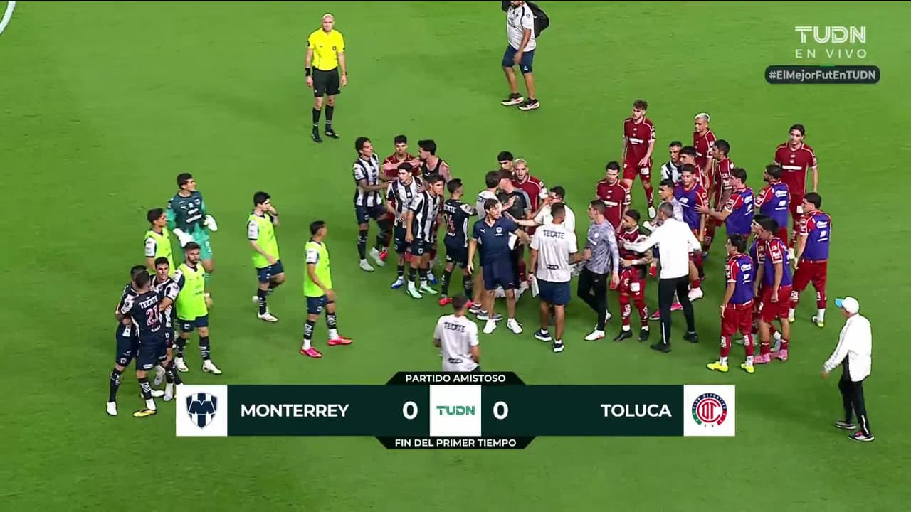 ¡Se prendió el cerro! Jugadores de Monterrrey y Toluca terminan a empujones
