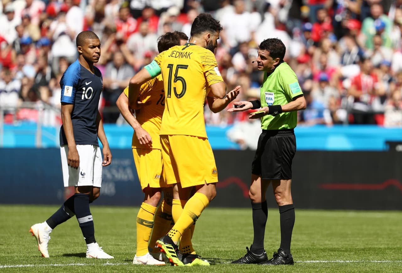 Ante los reclamos, Cunha se justificó en el apoyo del VAR para decidir aplicar el Mundial.