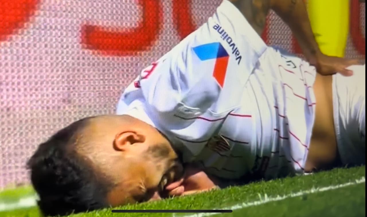 La brutal entrada sobre 'Tecatito' Corona digna de UFC