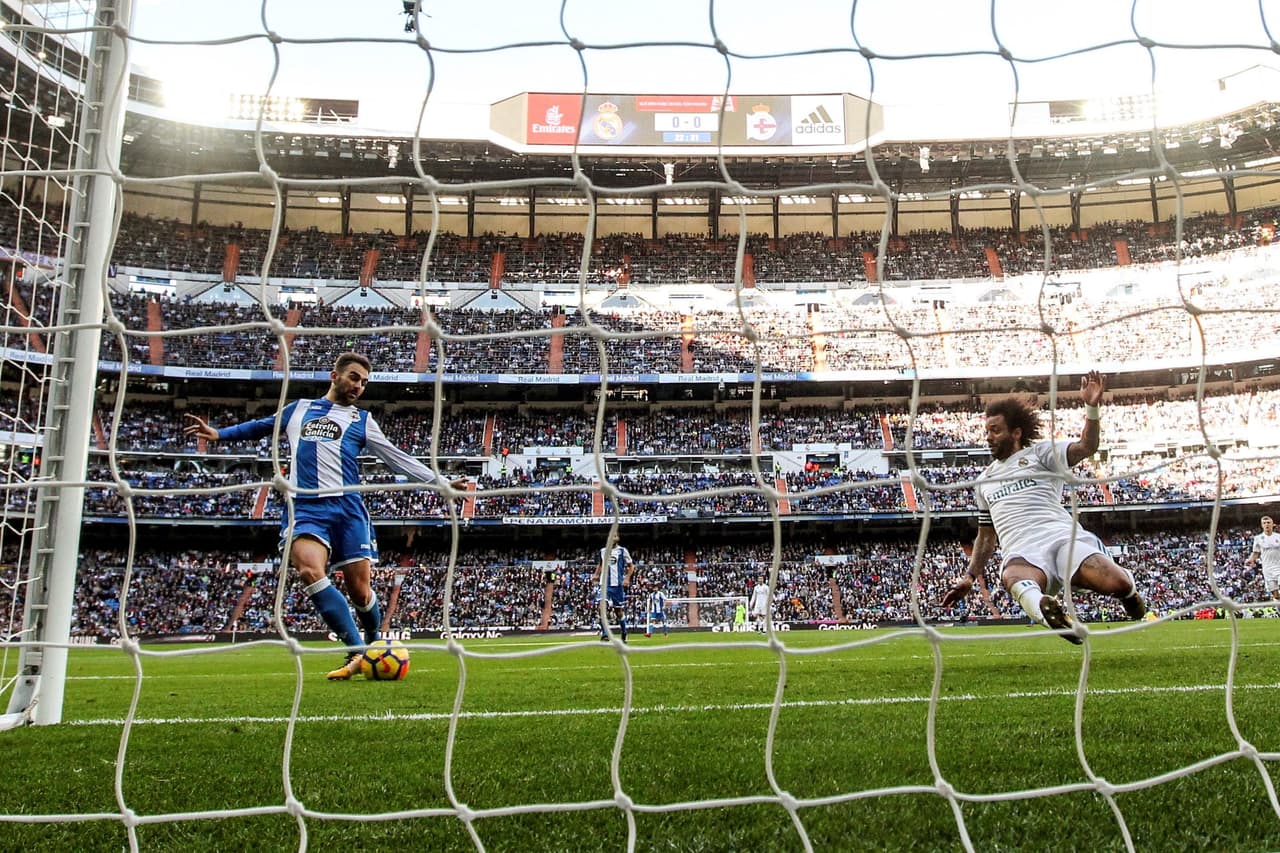 Las dudas sobre el equipo de 'Zizuo' renacieron cuando Adrián, al minuto 23, puso en ventaja al Dépor con esta definición, tras asistencia de Lucas Pérez.