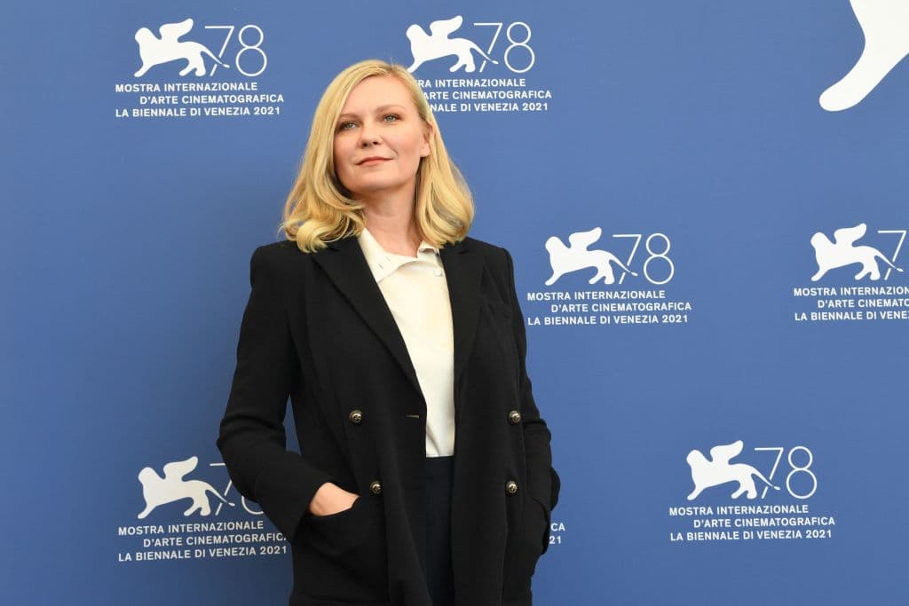 Dunst parece estar a gusto en este tipo de era, como lo hizo en 'Little Women' (1994) y 'The Beguiled' (2017), pero no se siente especialmente atraída por el período.