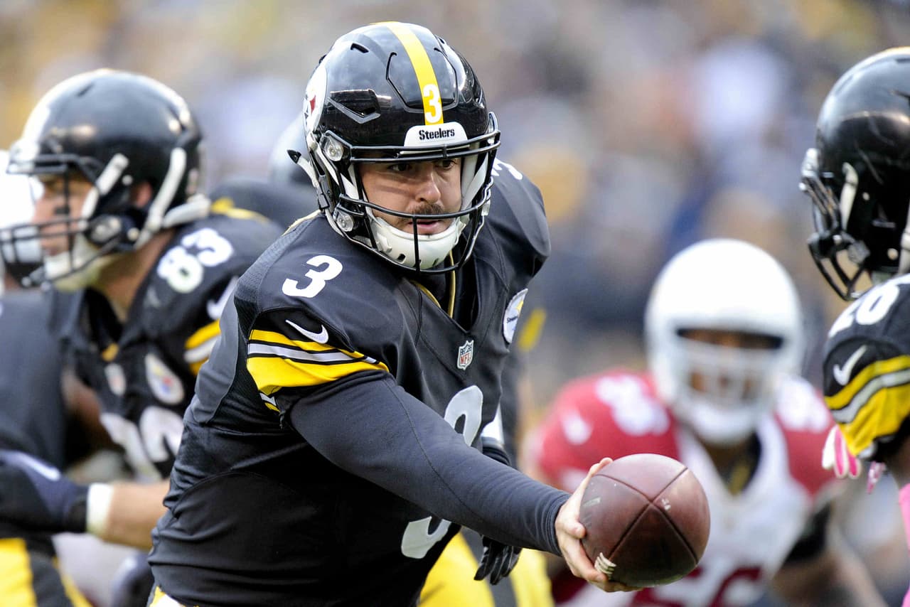 10. LANDRY JONES - El novato egresado de Oklahoma tuvo el debut soñado. Tercero detrás de Ben Roethlisberger y Michael Vick (lesionados), salió de la banca para completar 8 de 12 pases para 168 yardas y 2 touchdowns en el triunfo sobre Arizona.