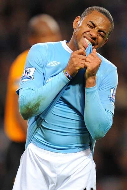 Robinho reapareció con el Manchester City pero no pudo evitar que se le escaparan dos puntos a su equipo.