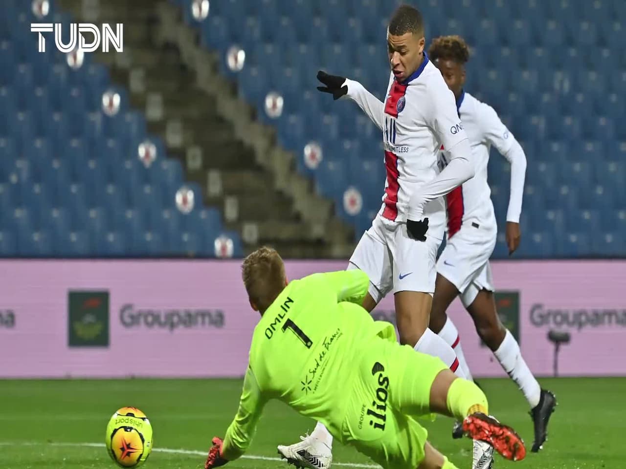 Conquista Mbappé 100 goles con PSG