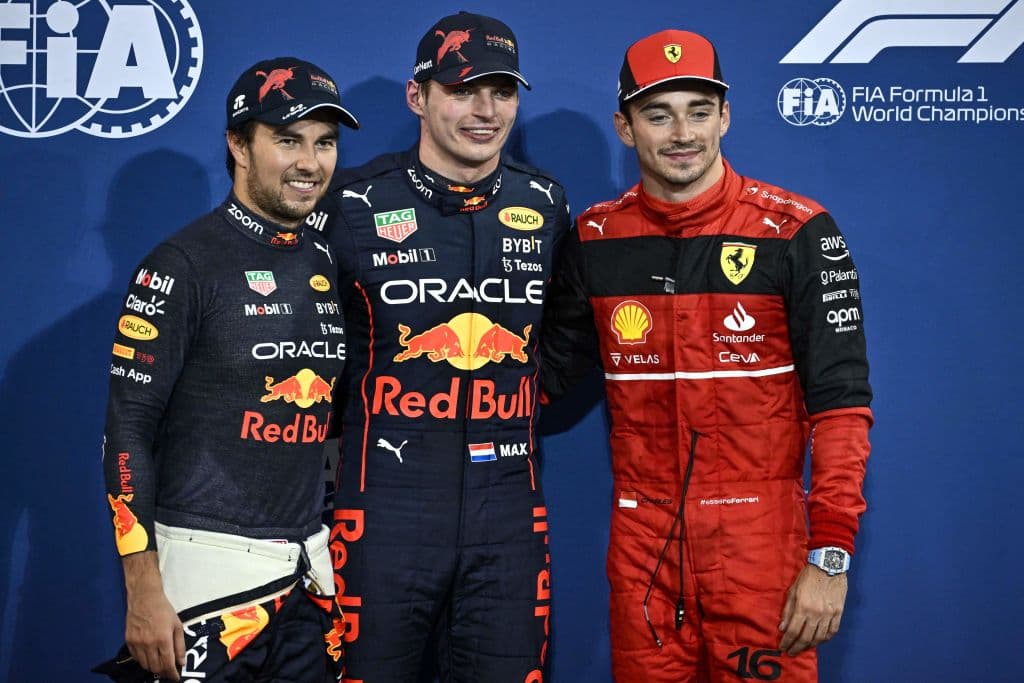 Checo Pérez saldrá segundo y Verstappen hizo la 'pole' en Abu Dabi