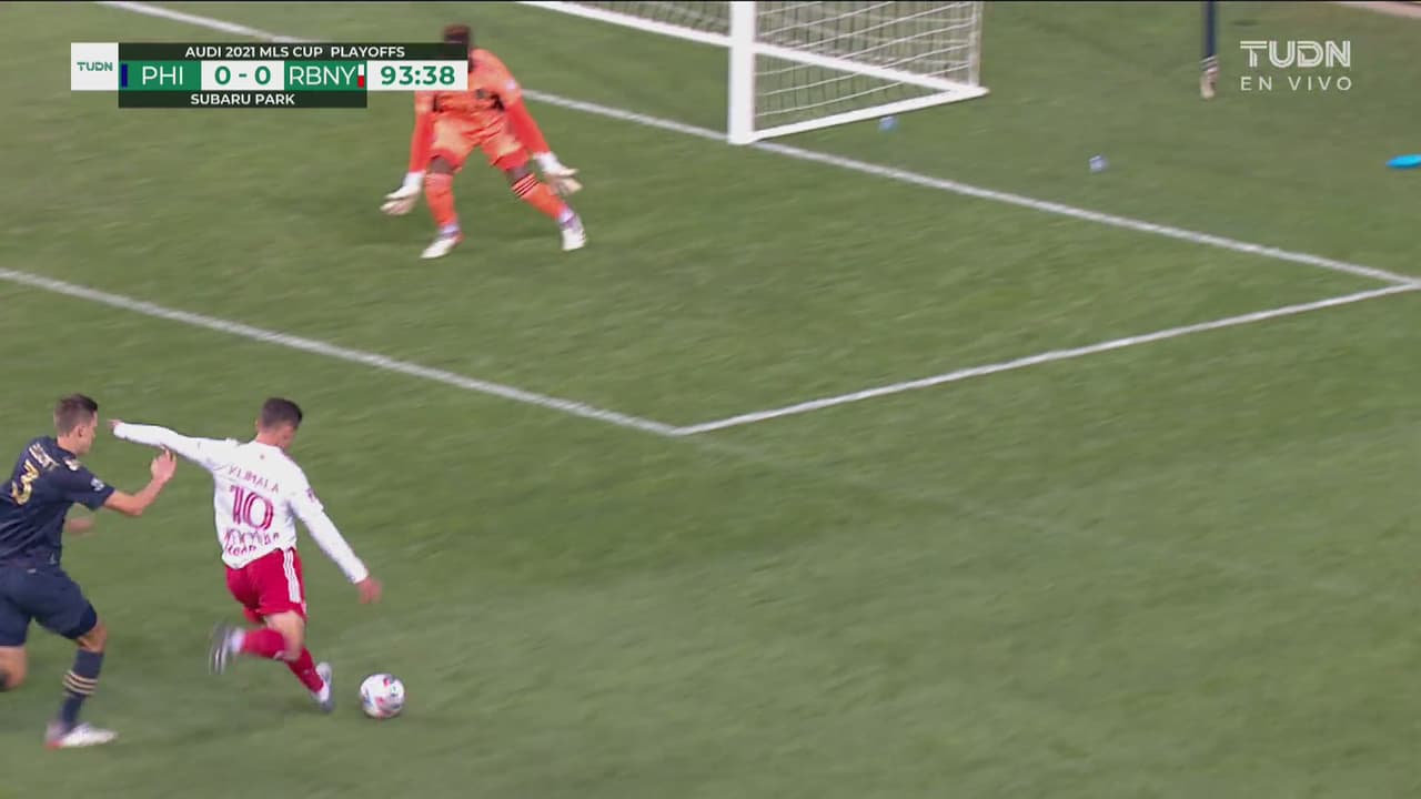 ¡Era para anotar ! Klimala falla en dos oportunidades sobre Philadelphia