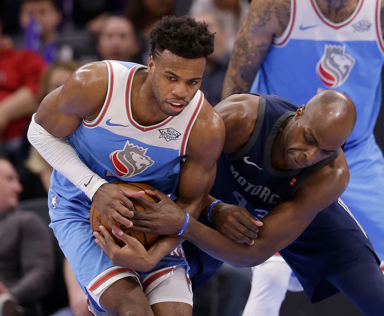 Detroit Pistons y Sacramento Kings se enfrentaron en el Golden 1 Center en donde la visita se quedó con el triunfo por 90-106.