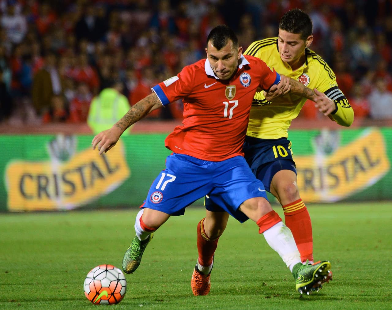 Colombia y Chile serán las dos selecciones que buscarán el segundo boleto para la final de la Copa América Centenario, cafeteros y chilenos volverán a verse las caras en el torneo continental luego de 15 años de no hacerlo.