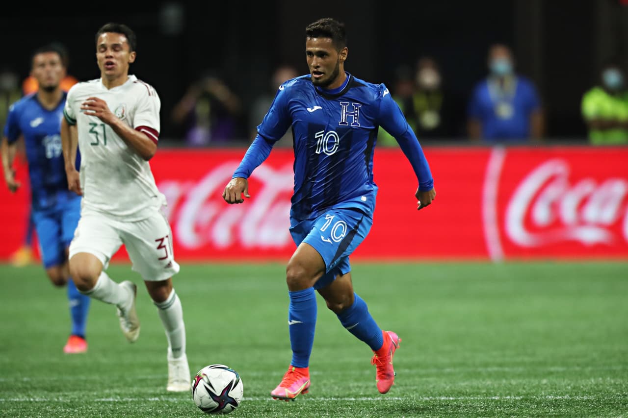 Ambos cuadros se presentaron con alineaciones 'alternativas'.