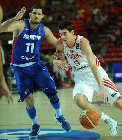 El triunfo de Nueva Zelanda ante Finlandia permitió la clasificación de los dominicanos, que se enfrentarán al segundo clasificado del grupo D.