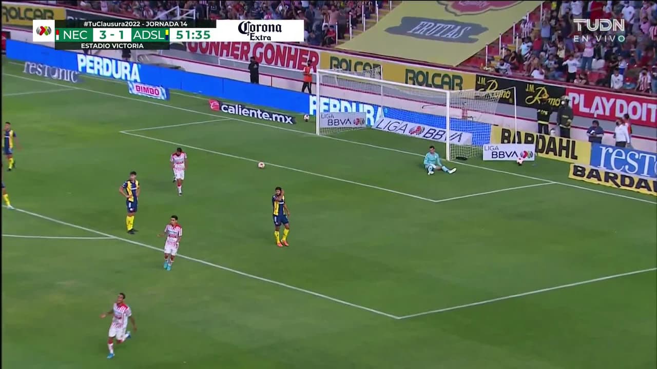 ¡GOOOL! Rodrigo Aguirre anota para Necaxa.