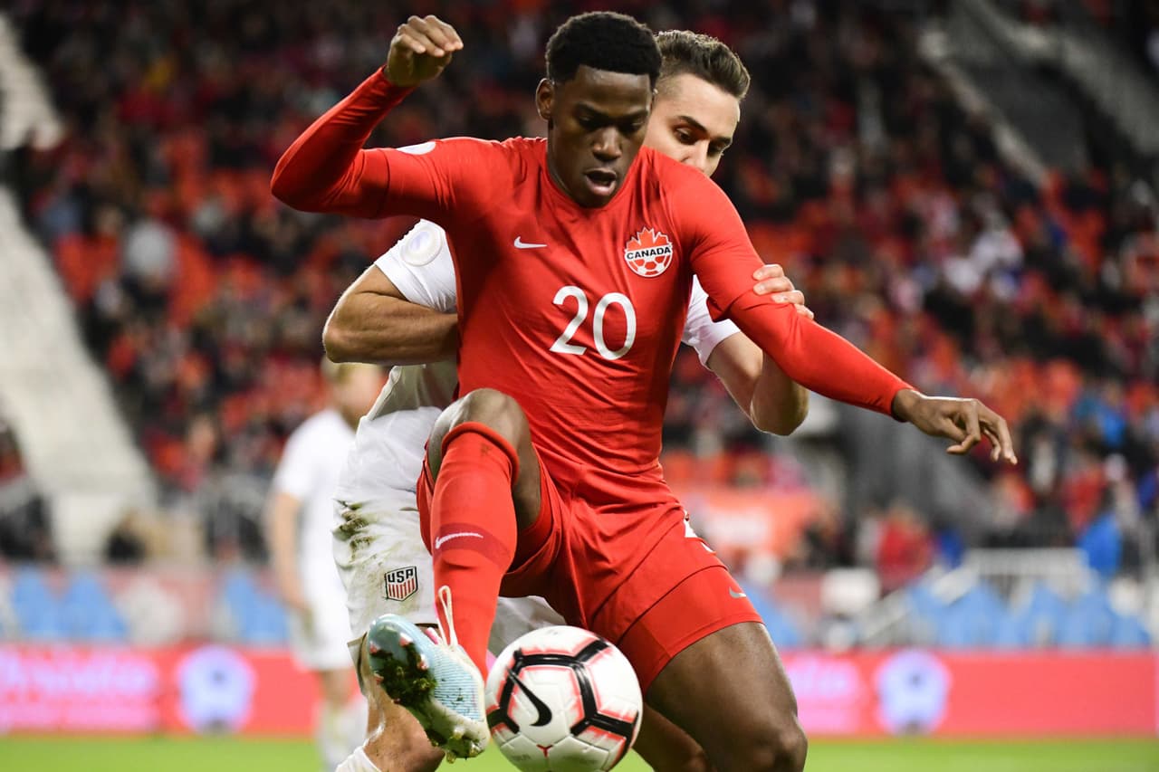 Con goles de Davies y Lucas Cavallini, el combinado de EEUU cayó 2-0 ante Canadá.