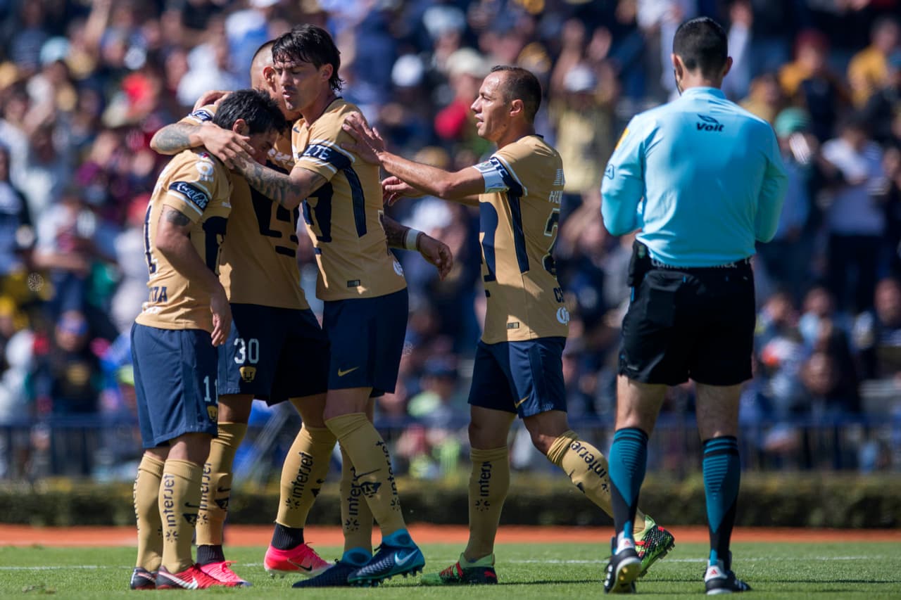 Pumas asumió el partido con el control a favor gracias al gol temprano frente a su público, una doble motivación.