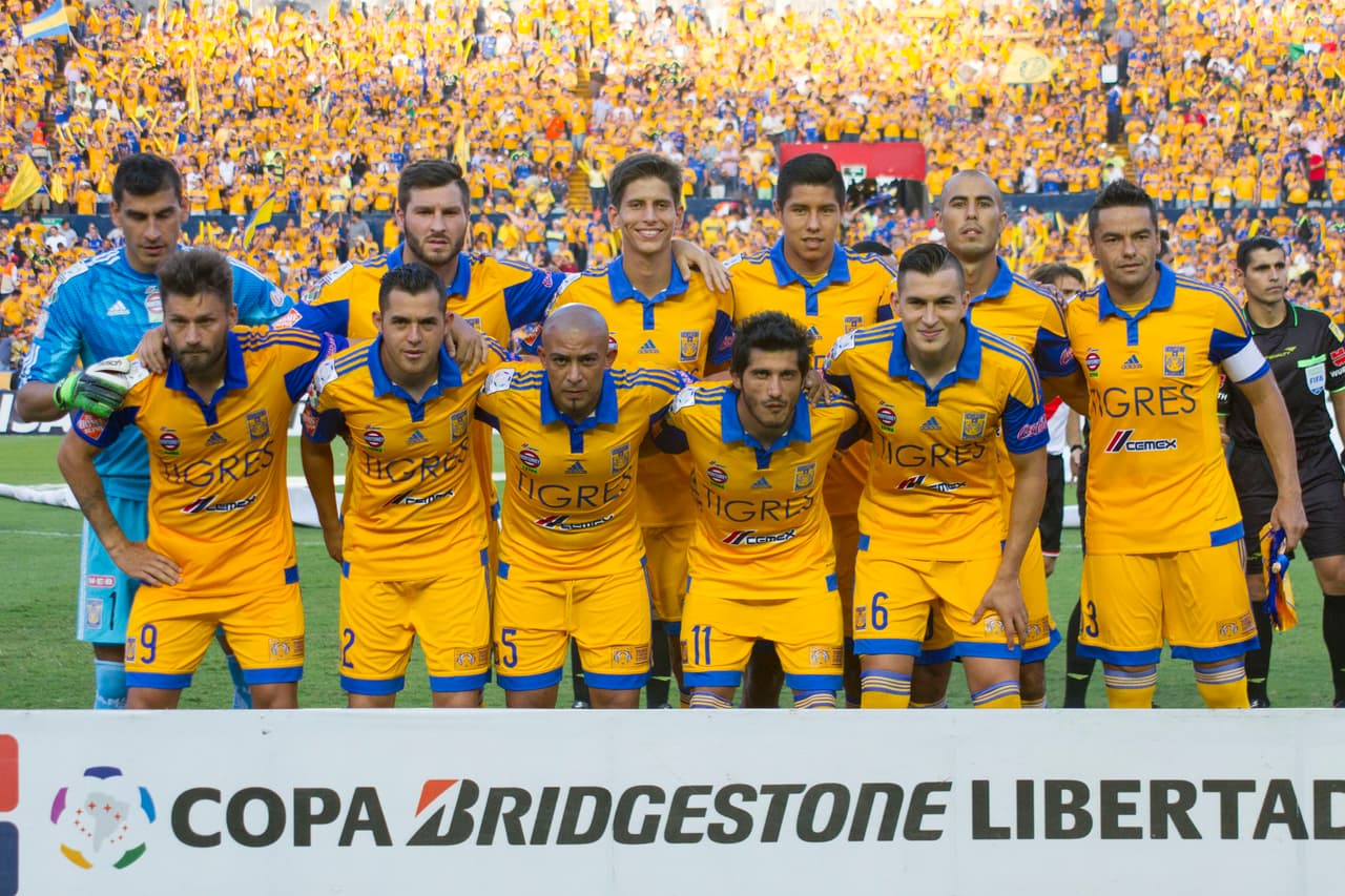 En la delantera los hombres encargados de los goles serían Rafael Sobis como un delantero enganche y Andre-Pierre Gignac clavado al frente o en su defecto Jofre Guerrón si es que el francés no se recupera de su lesión.