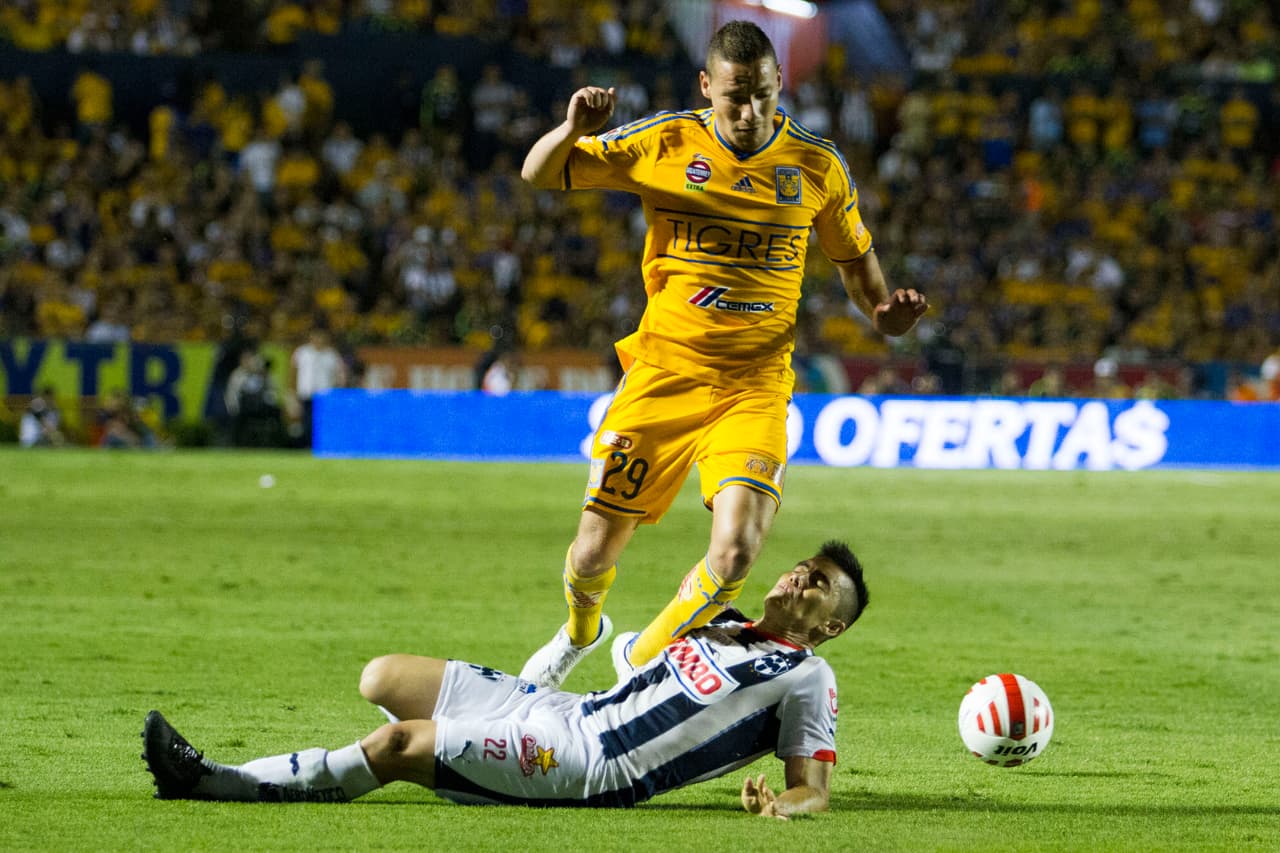 Por el otro lado los felinos podrían salir con mayor cautela que en el juego de ida, incluso podrían hacer cambios para meter a Dueñas a la media cancha para tapar la salida de los jugadores de River Plate.