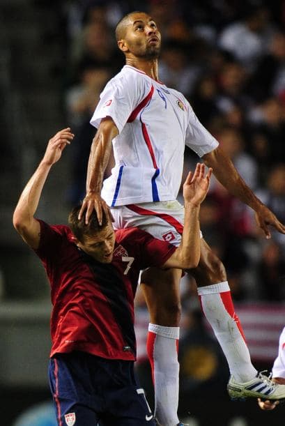En el segundo tiempo Costa Rica salió con más disposición ofensiva.