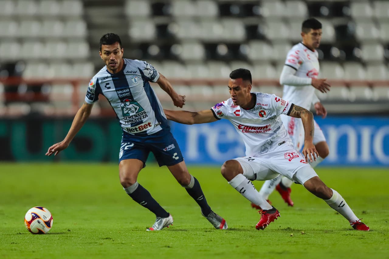 Con goles de Ismael Sosa y Kevin Álvarez, Pachuca rompe la maldición y logran vencer 2-1 a Tijuana.Pachuca pasa del último lugar al penúltimo y Xolos se queda con la octava plaza.