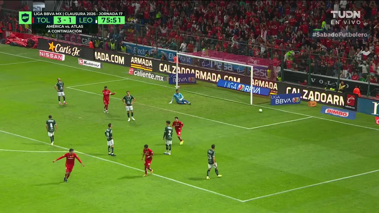 ¡GOL!  anota para Toluca. Nicolás Castro